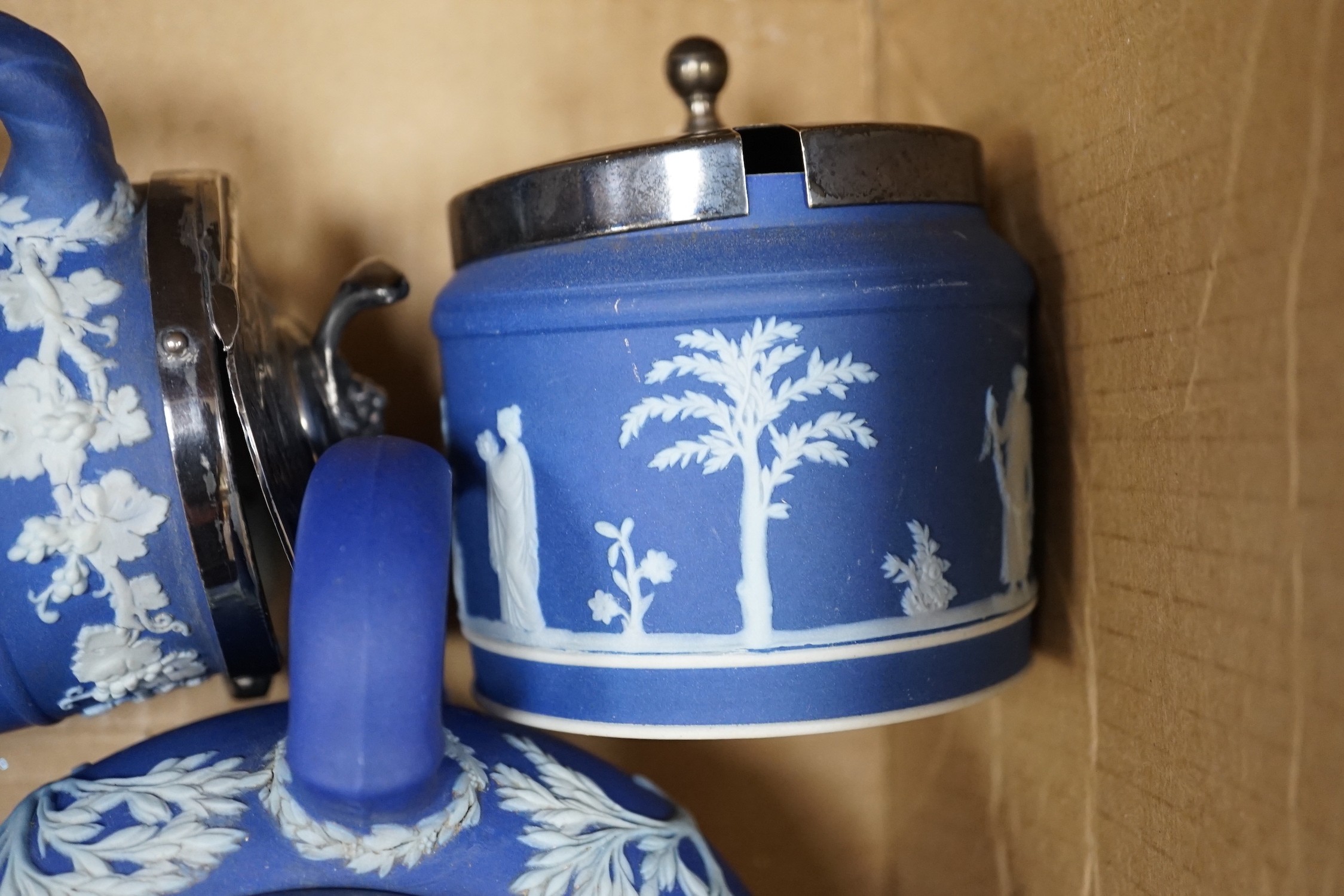 Six Wedgwood jasperware pieces